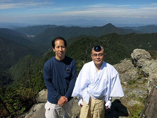 鐘掛岩を終えて